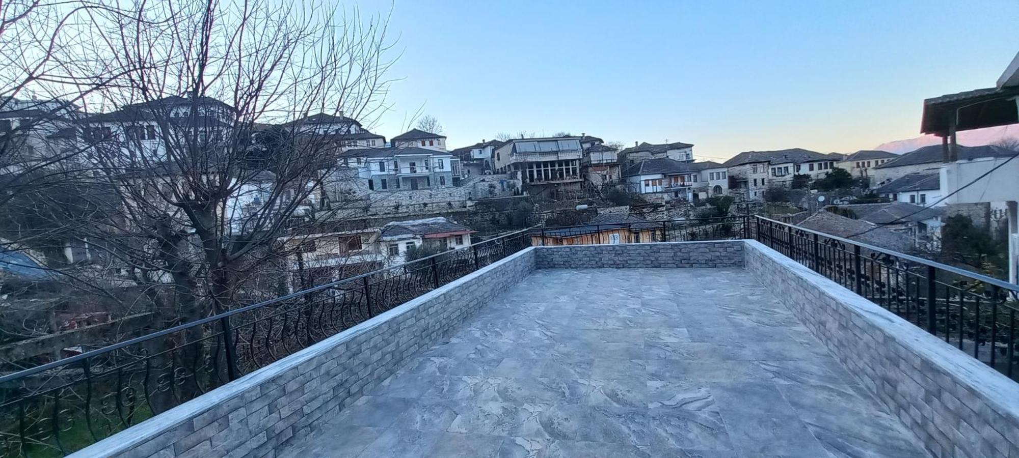 Marbi Guest House Gjirokaster Exterior photo
