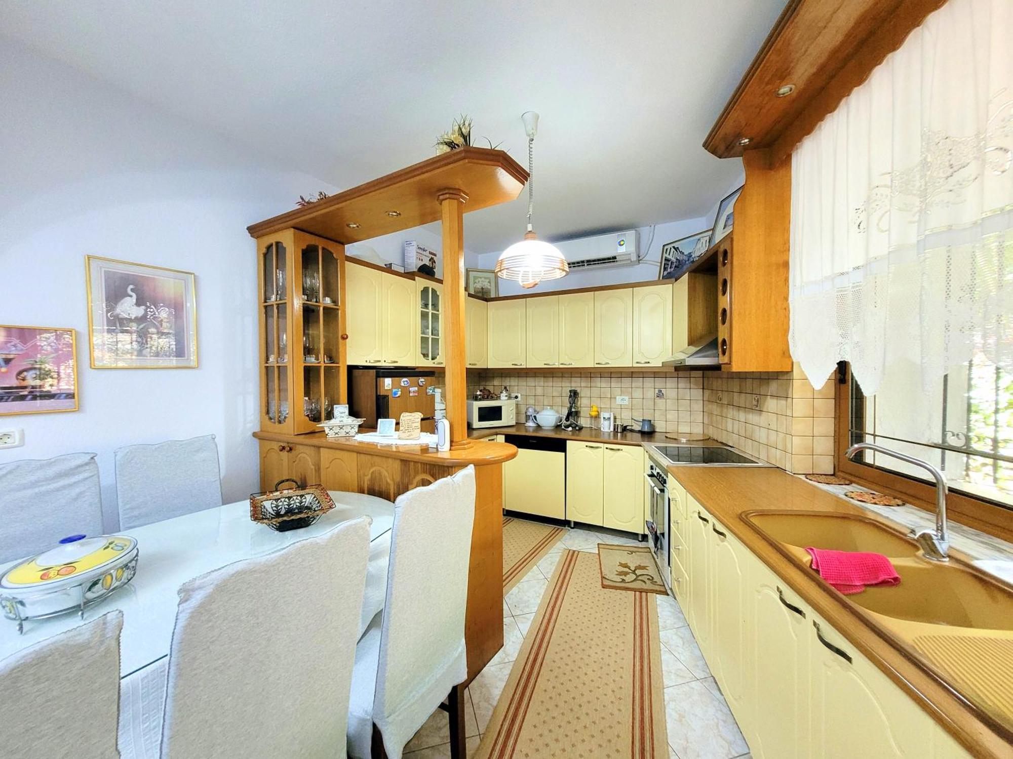 Marbi Guest House Gjirokaster Exterior photo