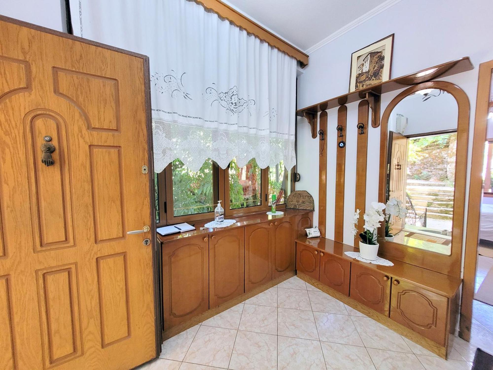 Marbi Guest House Gjirokaster Exterior photo